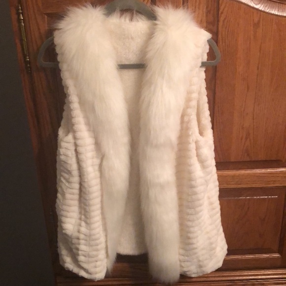 Vest - Picture 5 of 5